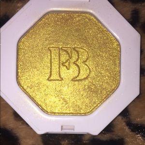 Fenty beauty Freestyle Highlighter; Trophy Wife